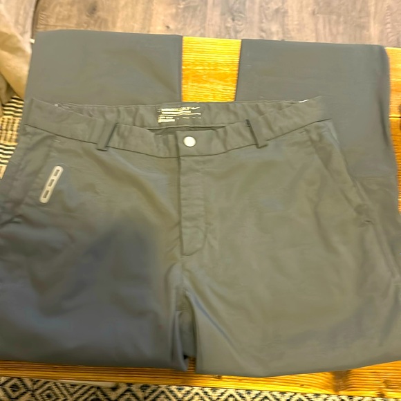 Nike Golf Dri Fit Pants (34 x 32) - Picture 1 of 5